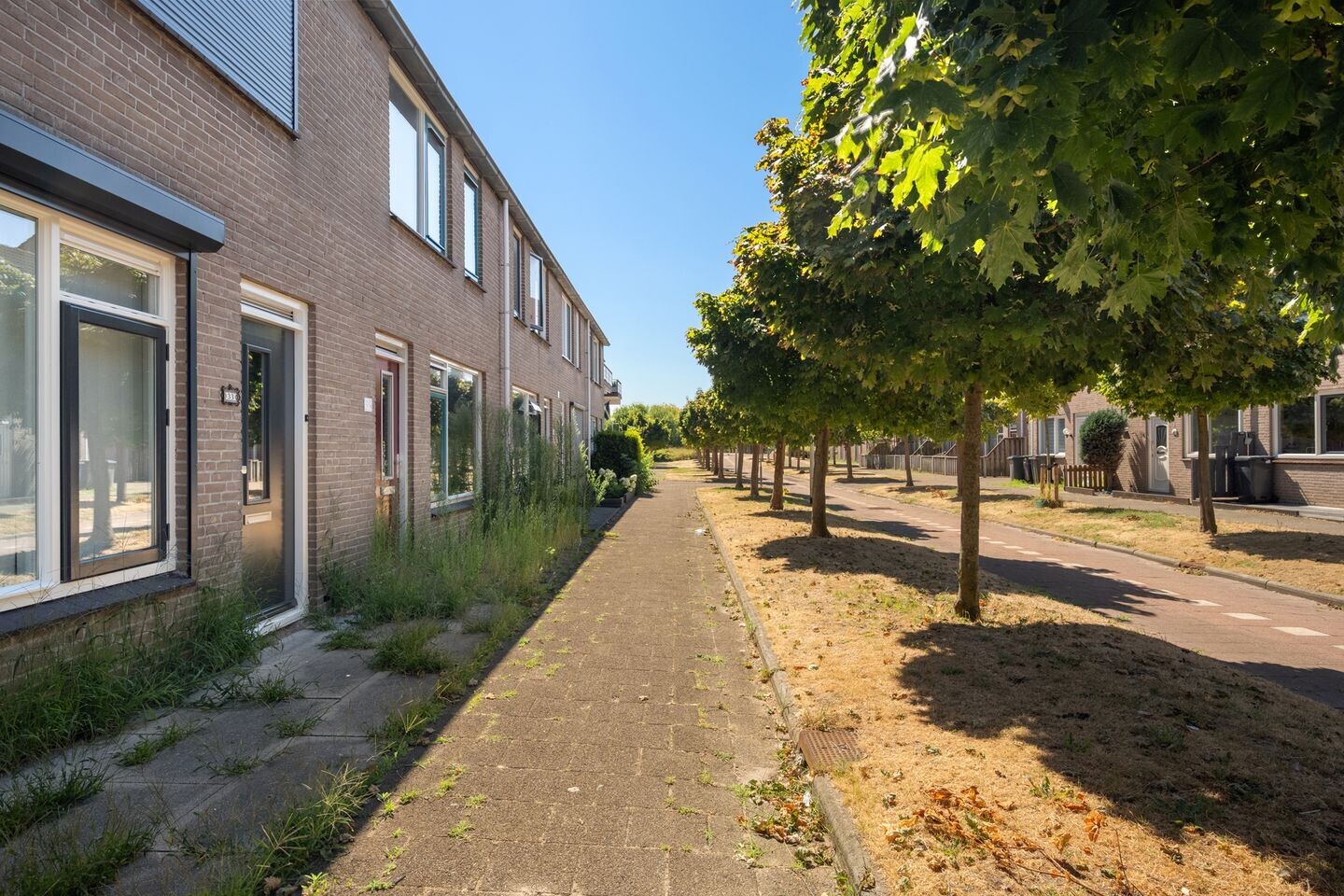 Tussenwoning te koop: Komeet 35, Hellevoetsluis