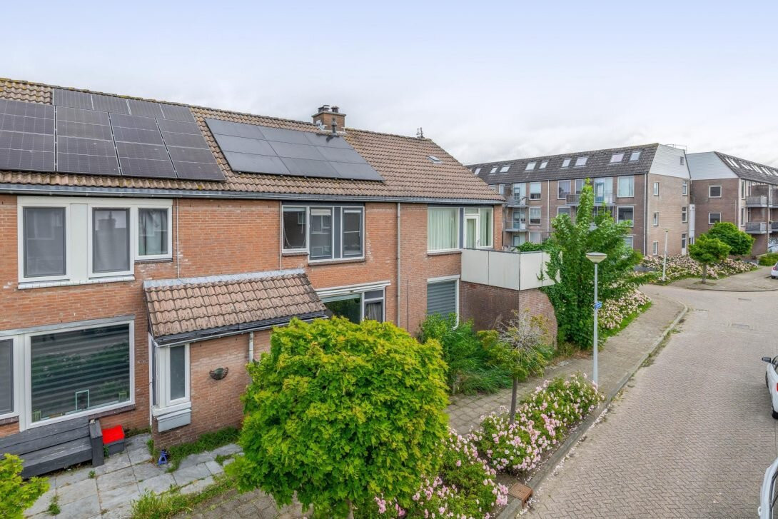 Tussenwoning te koop: Spiering 17, Hellevoetsluis