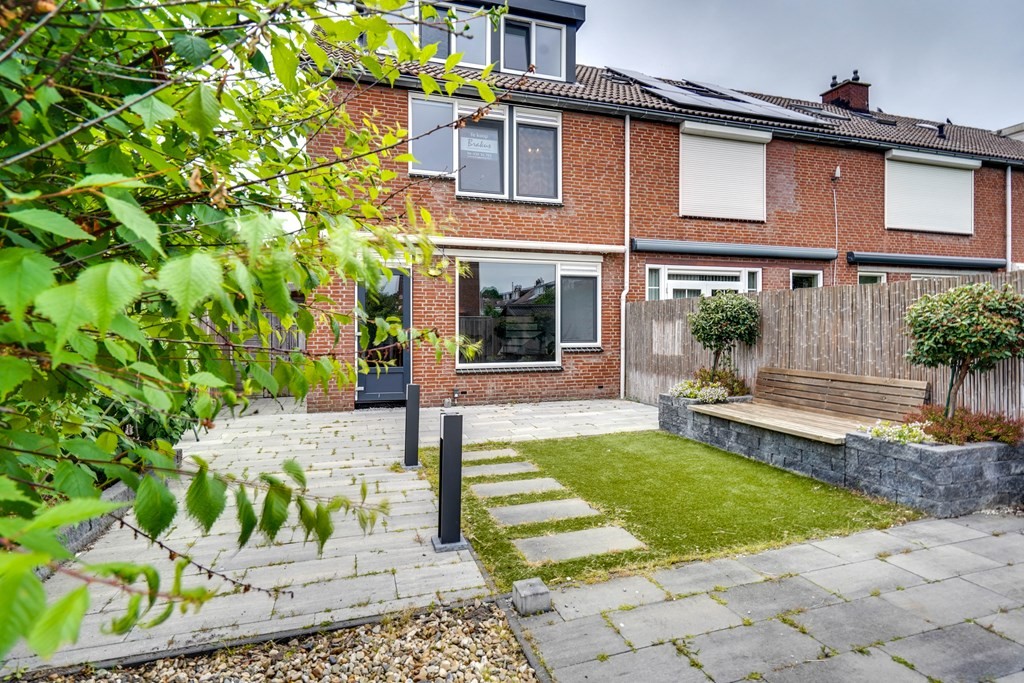 Hoekwoning te koop: Spiering 8, Hellevoetsluis
