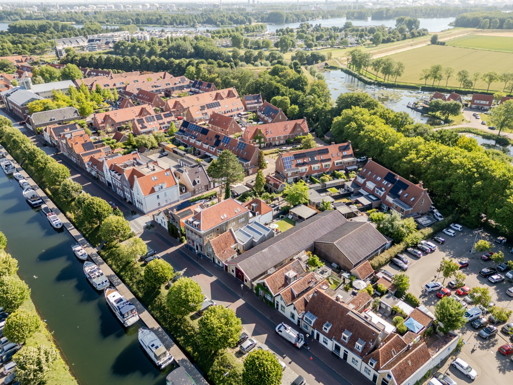Twee-onder-één-kap te koop: Slagveld 15, Brielle