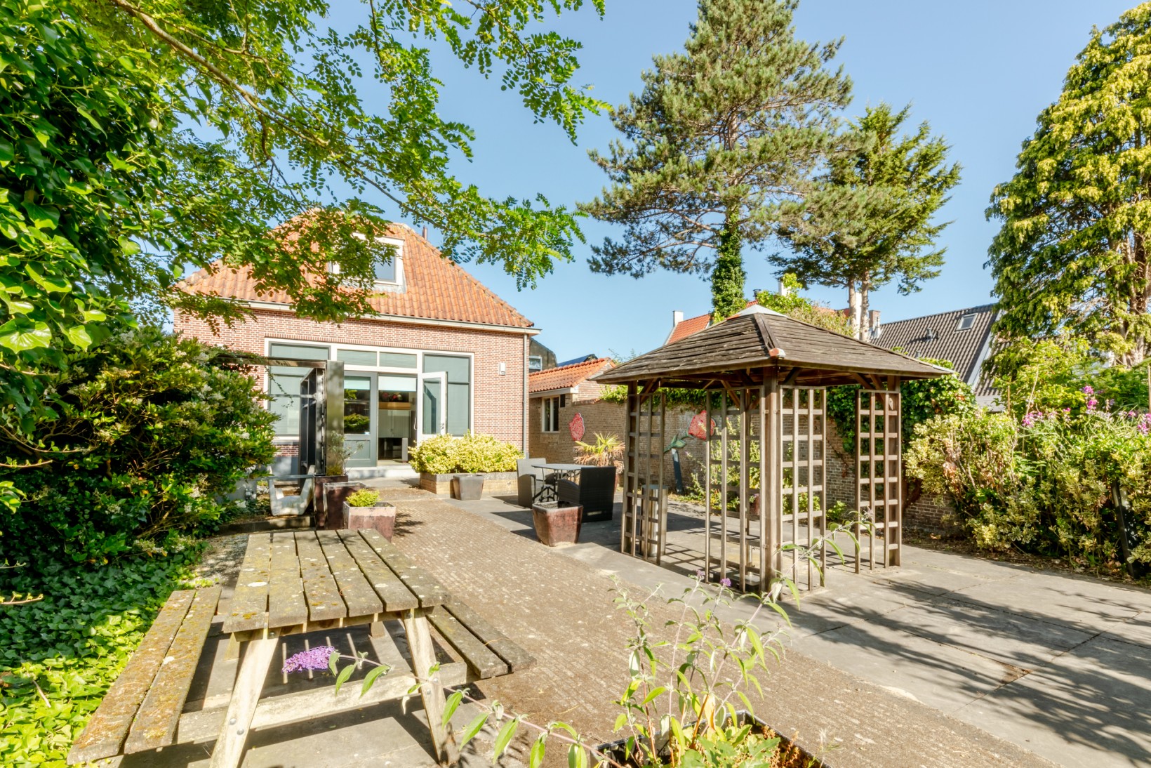 Twee-onder-één-kap te koop: Slagveld 15, Brielle