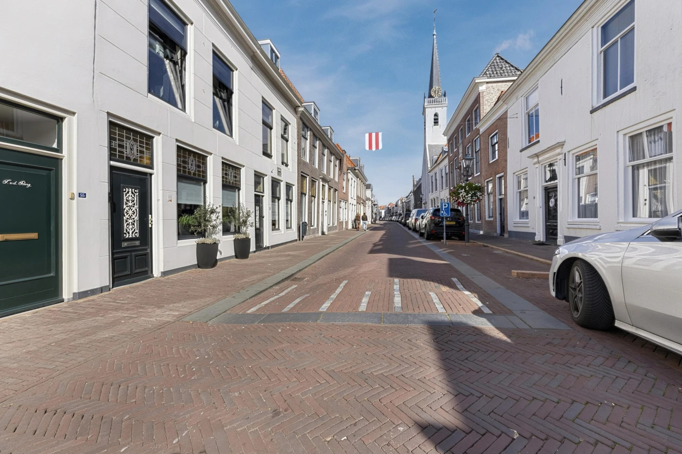 Tussenwoning te koop: Voorstraat 57, Brielle