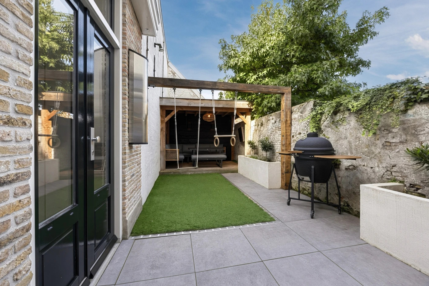 Tussenwoning te koop: Voorstraat 57, Brielle