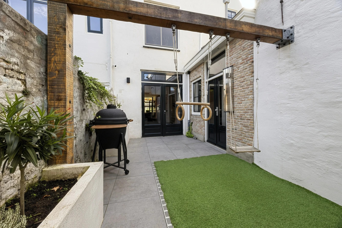 Tussenwoning te koop: Voorstraat 57, Brielle