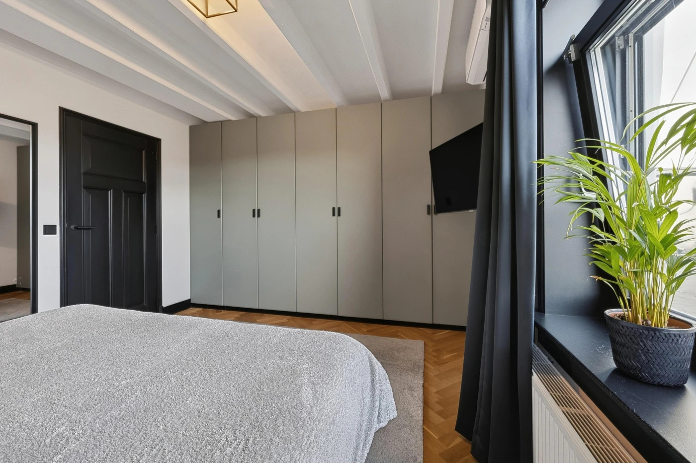 Tussenwoning te koop: Voorstraat 57, Brielle