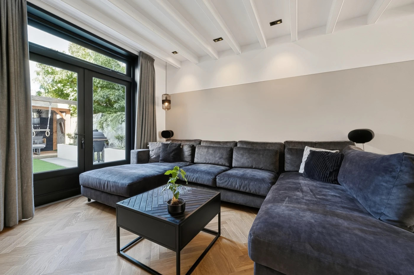 Tussenwoning te koop: Voorstraat 57, Brielle