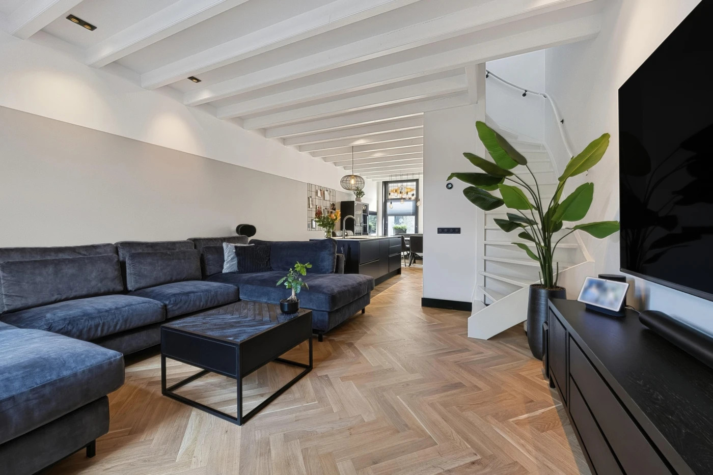 Tussenwoning te koop: Voorstraat 57, Brielle