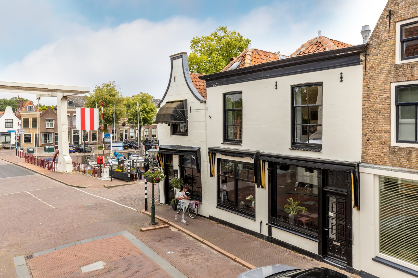 Tussenwoning te koop: Voorstraat 178, Brielle