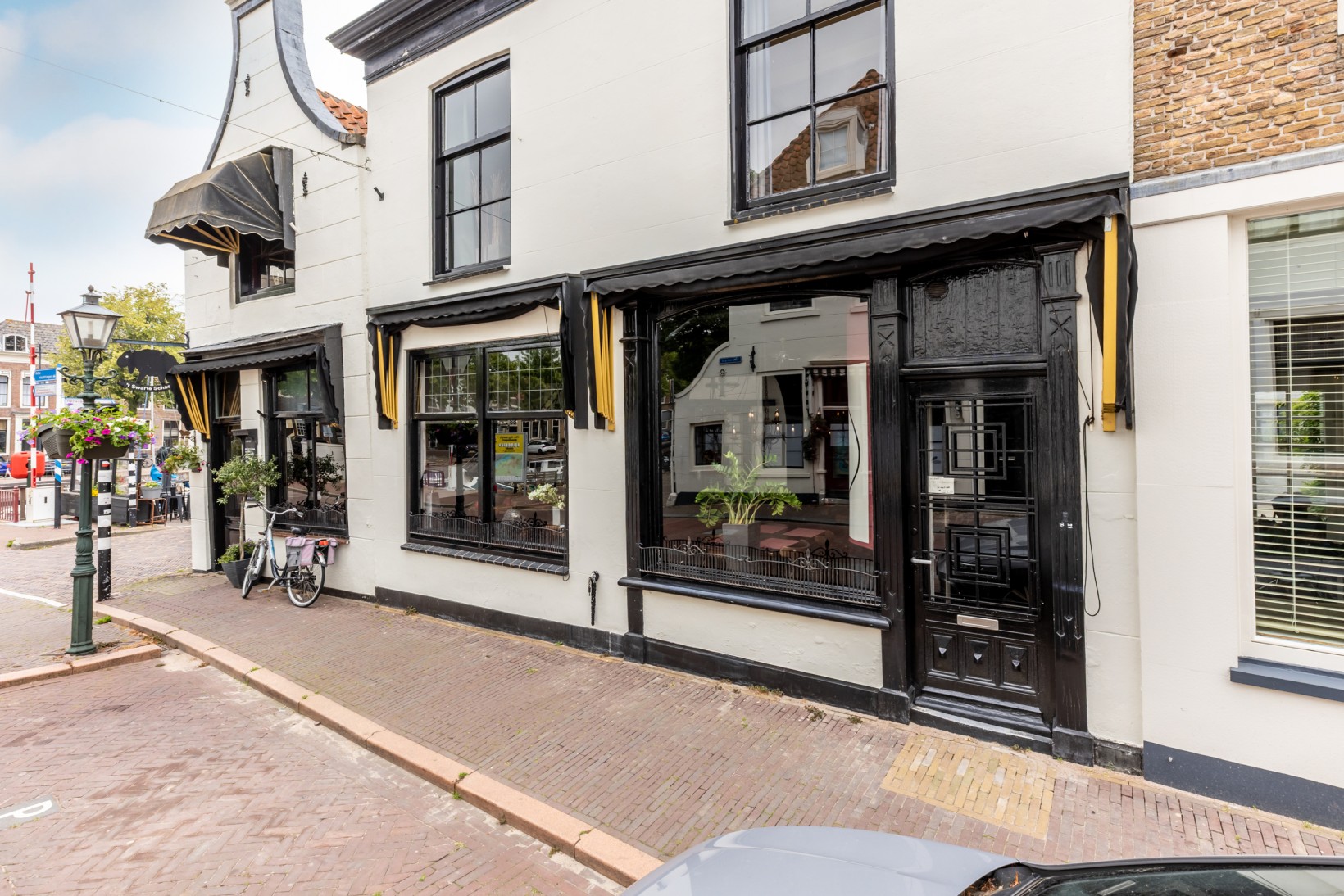 Tussenwoning te koop: Voorstraat 178, Brielle