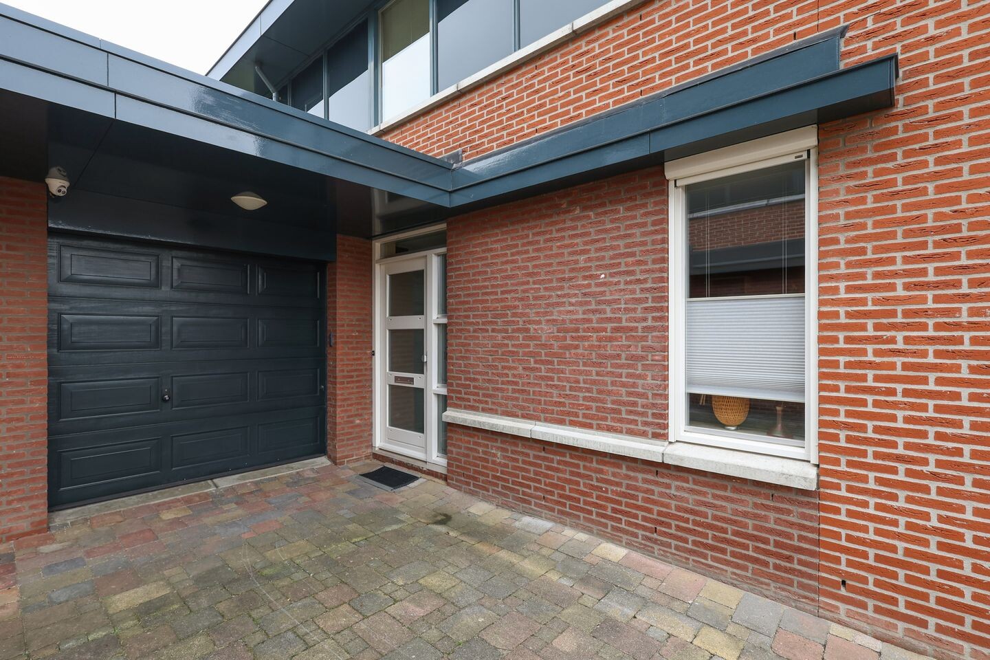 Tussenwoning te koop: Koningsdiep 10, Brielle