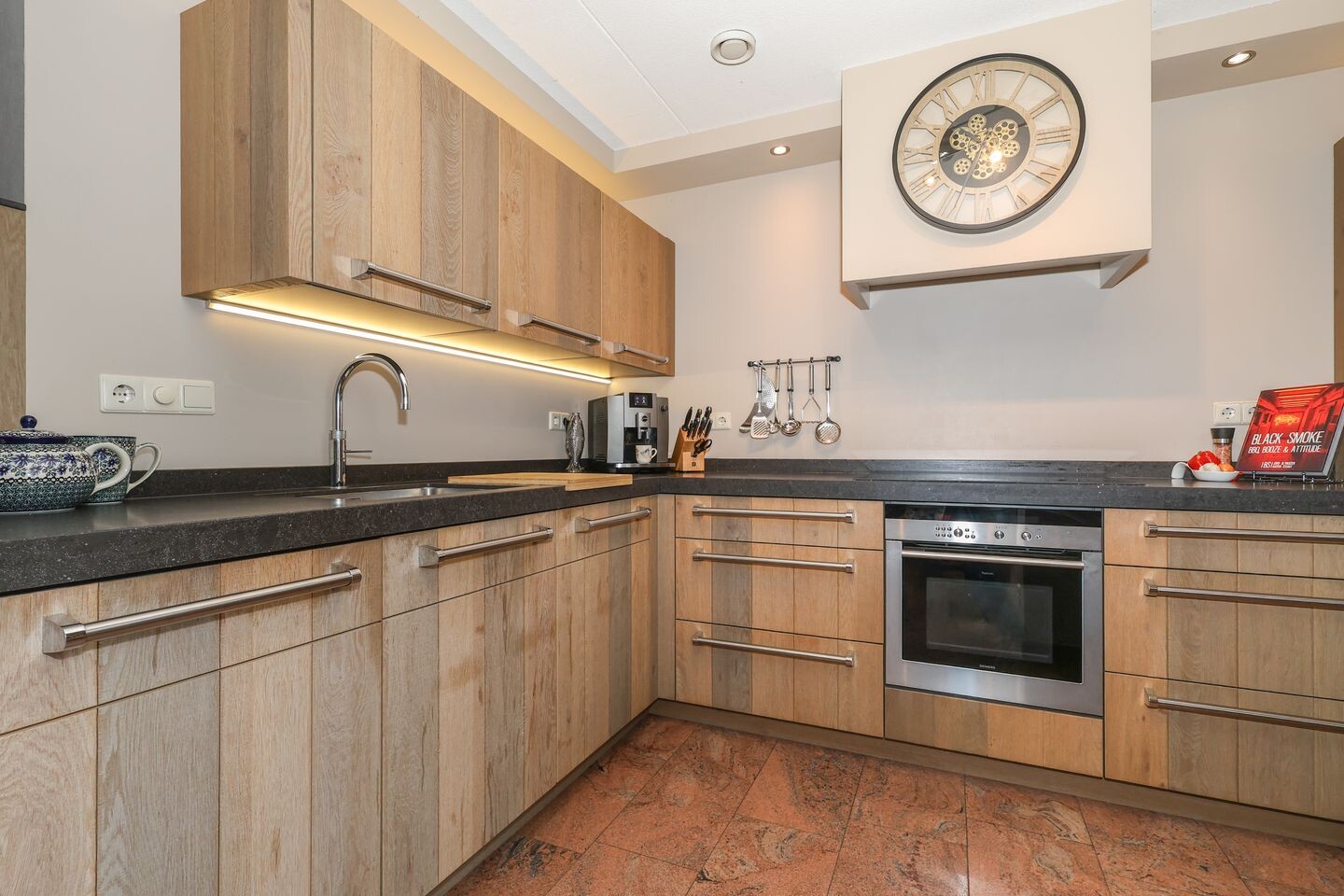 Tussenwoning te koop: Koningsdiep 10, Brielle