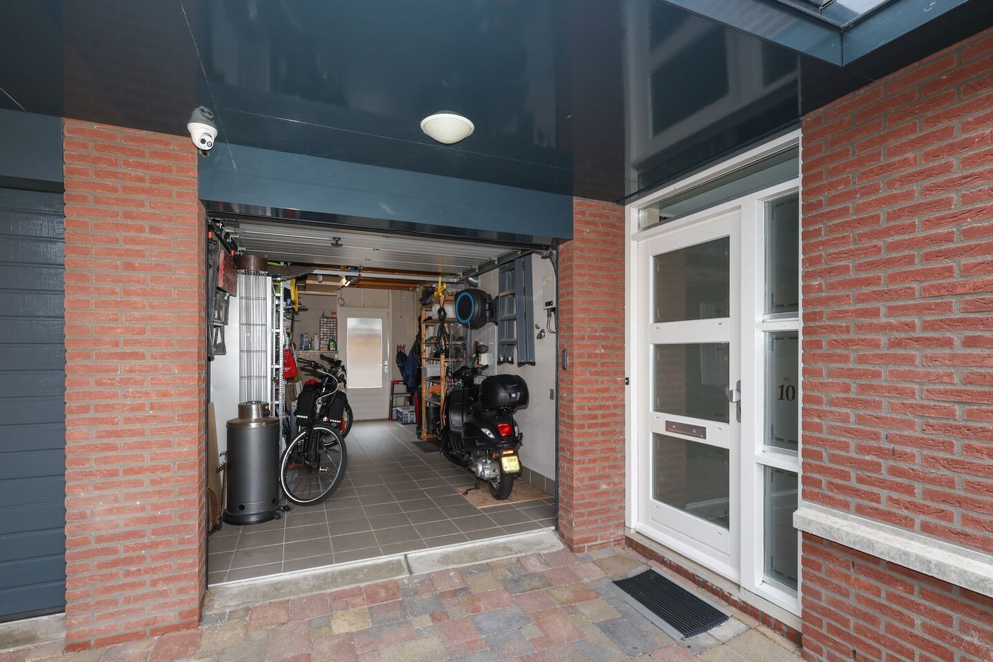 Tussenwoning te koop: Koningsdiep 10, Brielle