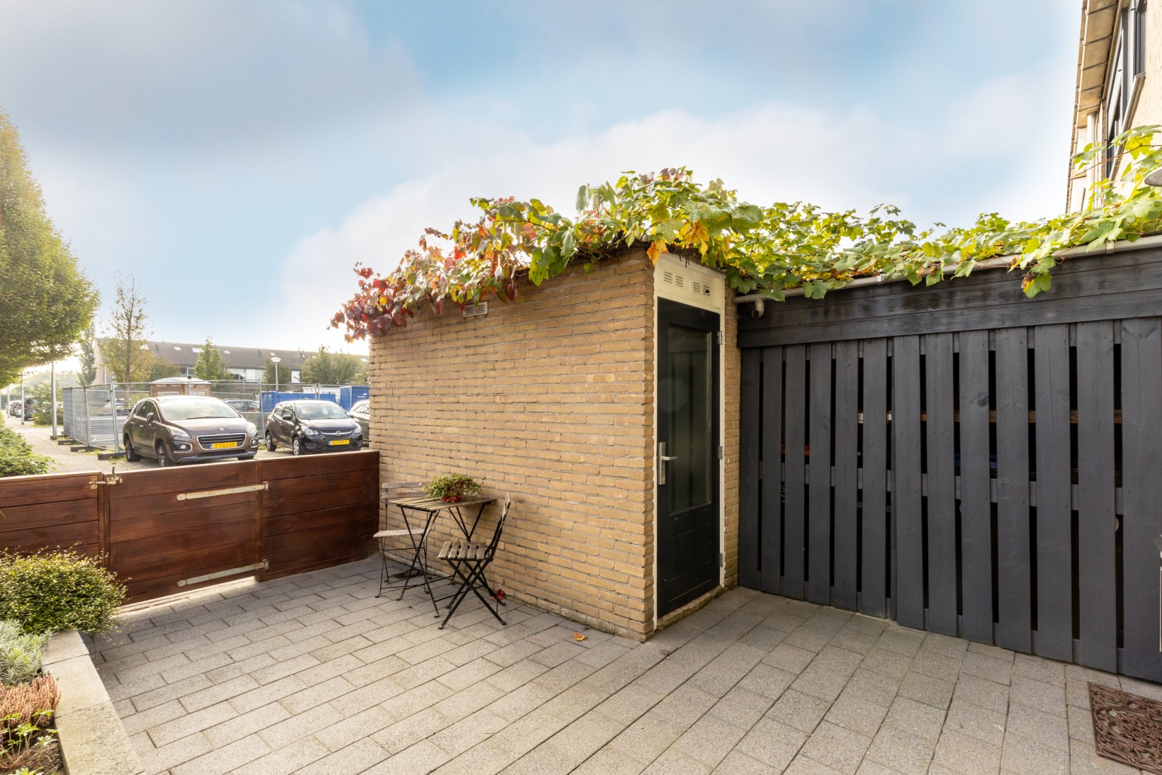 Tussenwoning te koop: Donjonweg 56, Oostvoorne