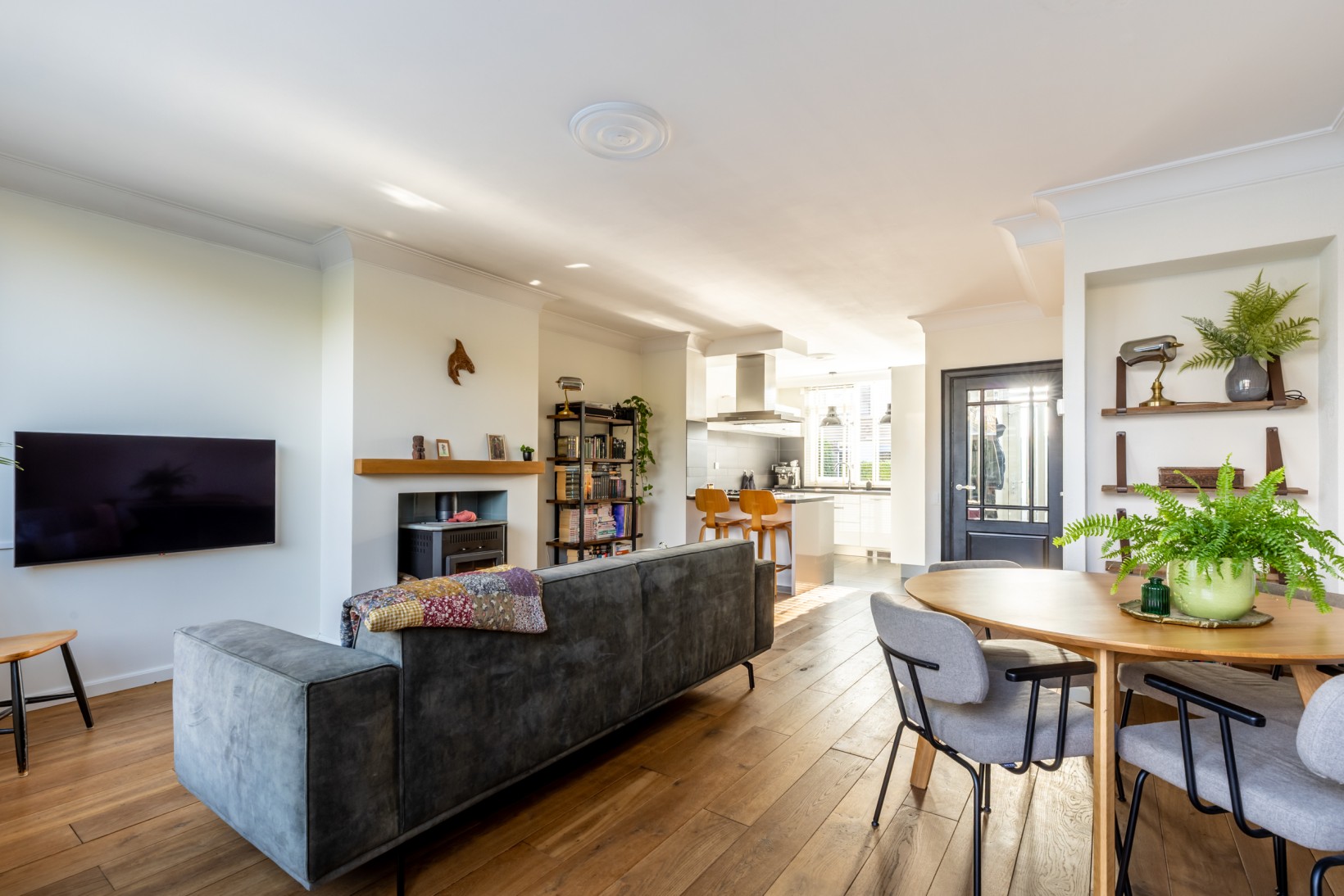 Tussenwoning te koop: Donjonweg 56, Oostvoorne
