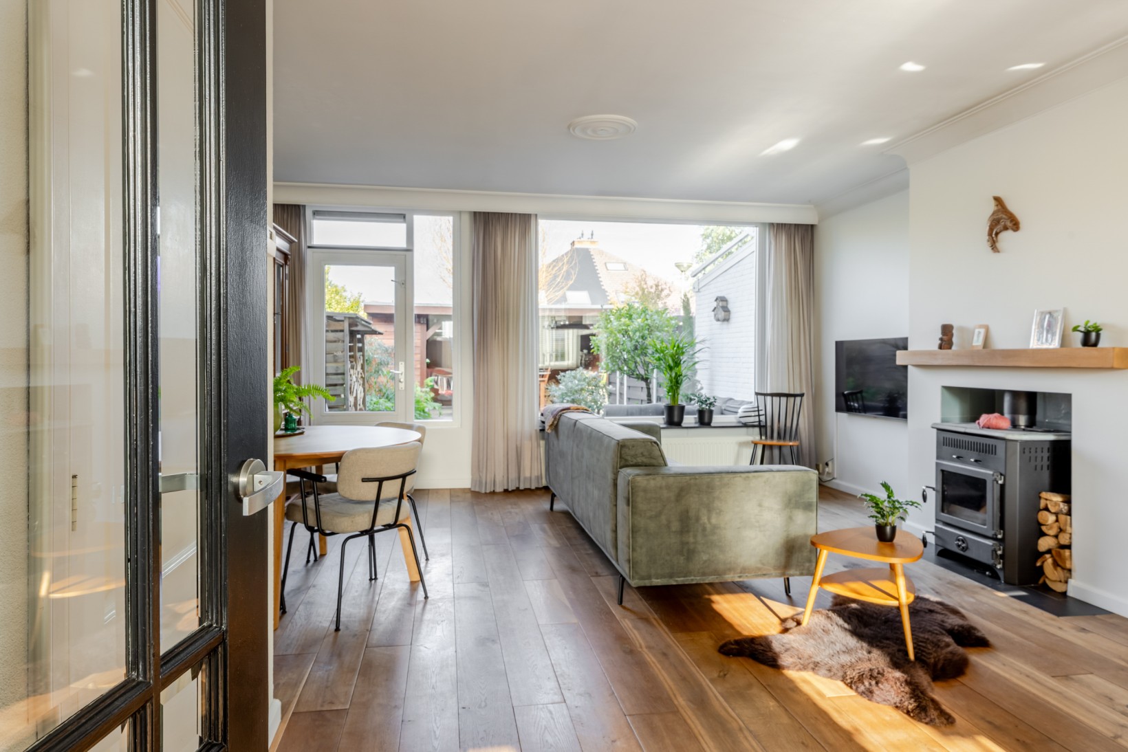 Tussenwoning te koop: Donjonweg 56, Oostvoorne