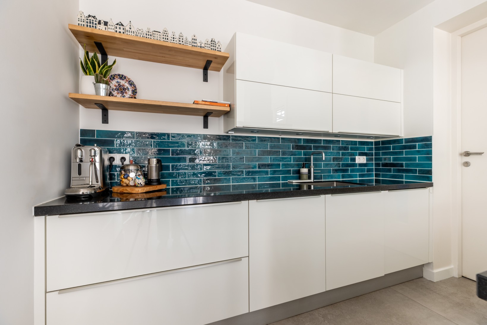 Vrijstaande woning te koop: Rialaan 22A, Oostvoorne