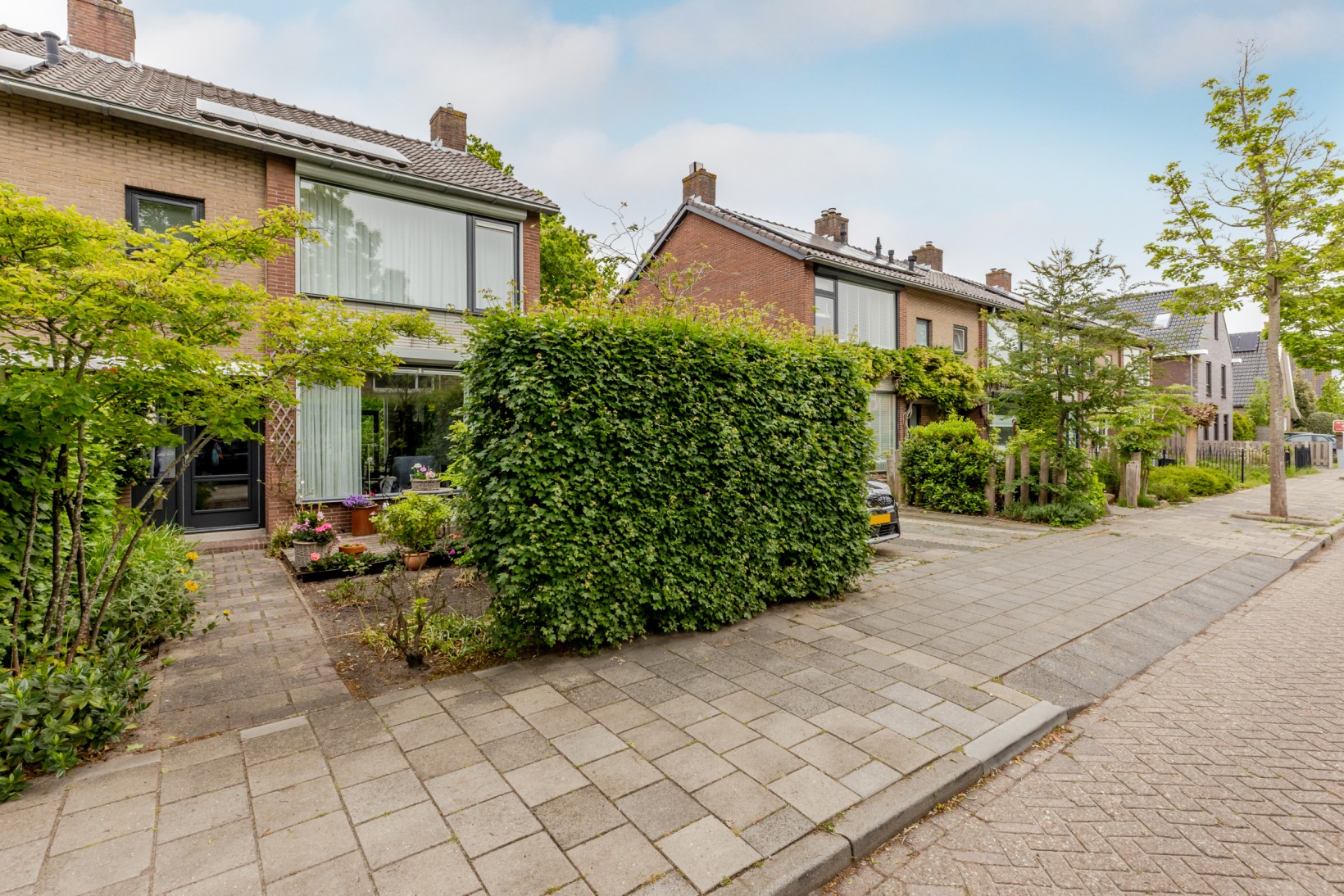 Tussenwoning te koop: Rialaan 32, Oostvoorne