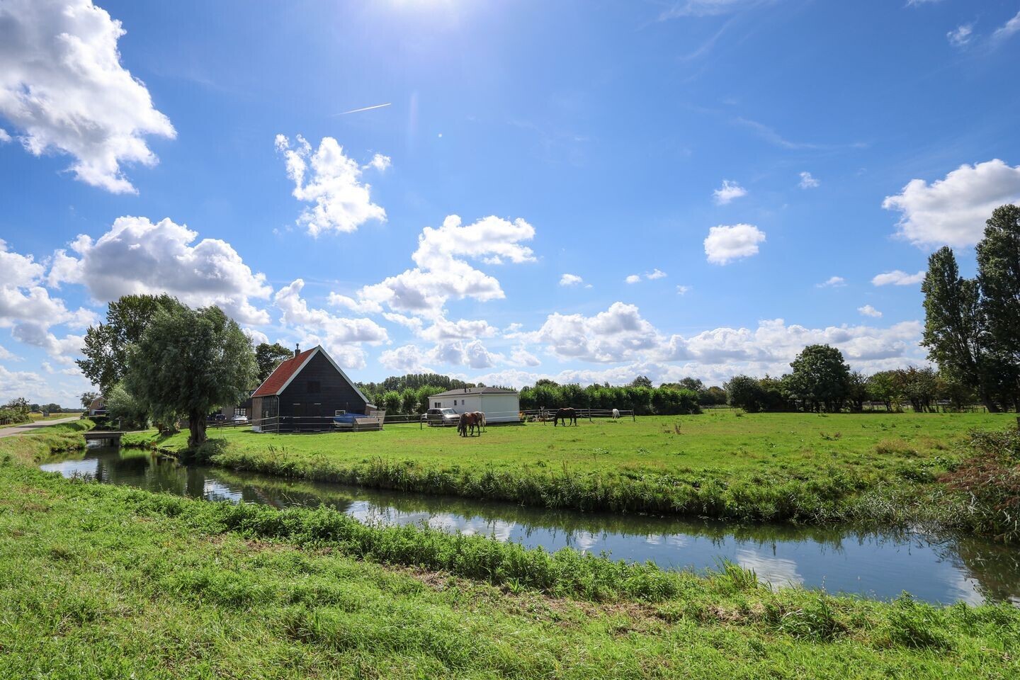 Vrijstaande woning te koop: Bollaarsdijk 2, Oostvoorne