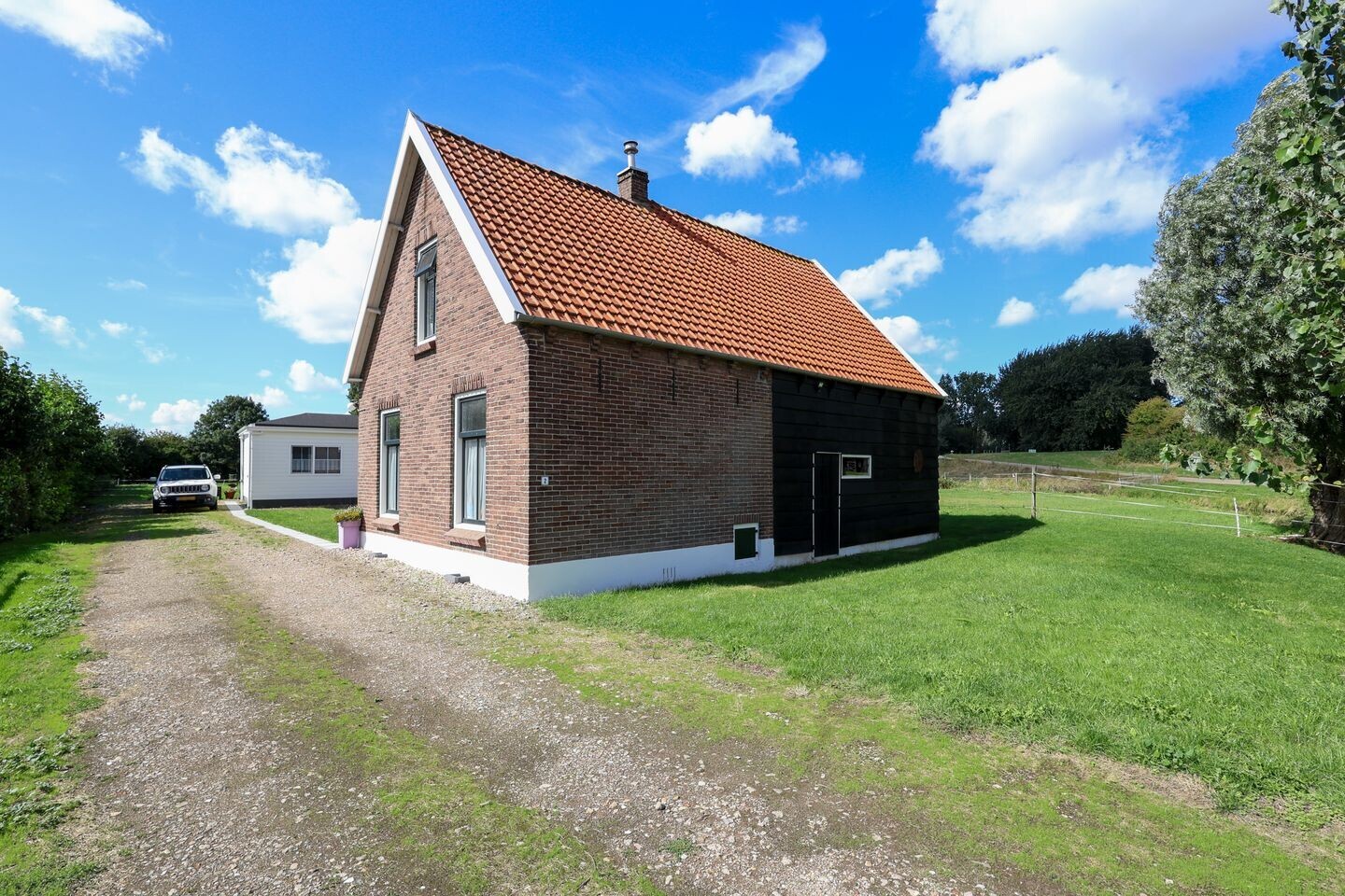 Vrijstaande woning te koop: Bollaarsdijk 2, Oostvoorne