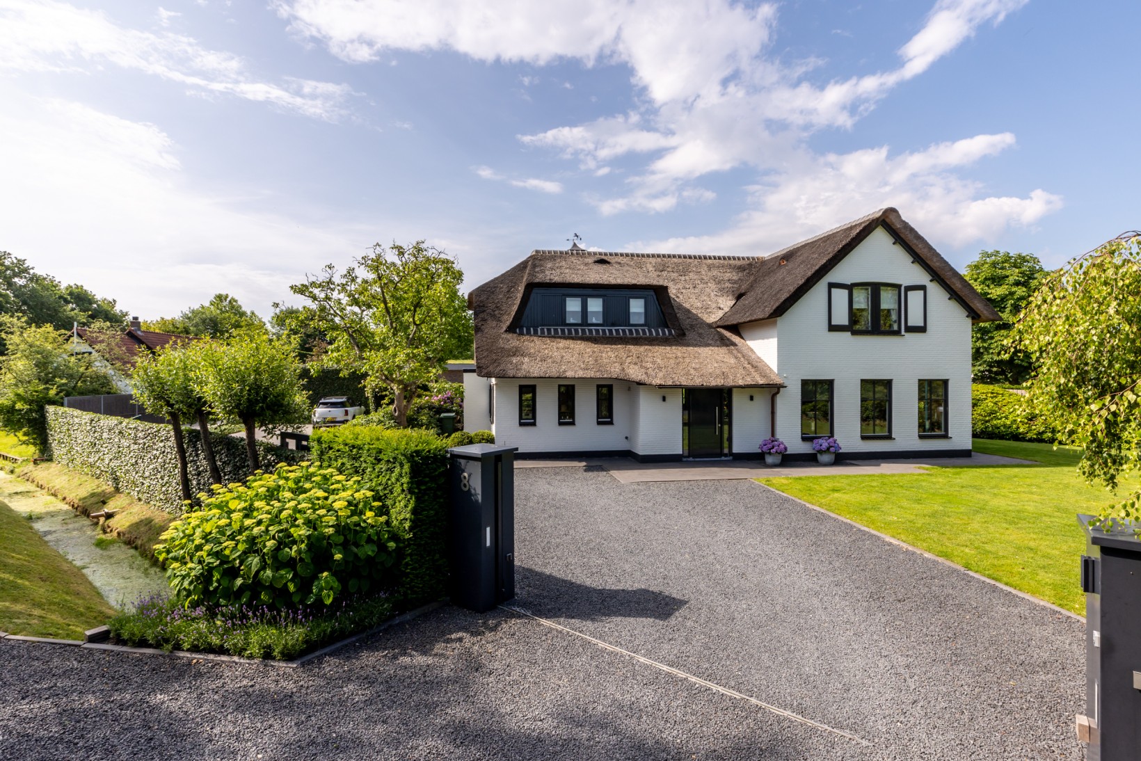 Vrijstaande woning te koop: Molendijk 8, Oostvoorne
