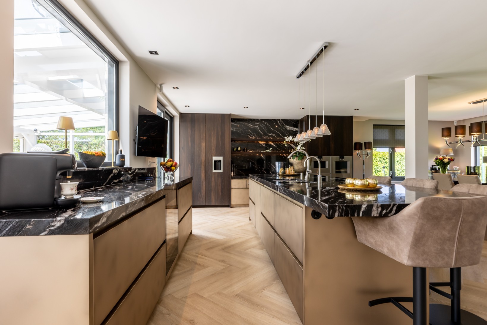 Vrijstaande woning te koop: Molendijk 8, Oostvoorne