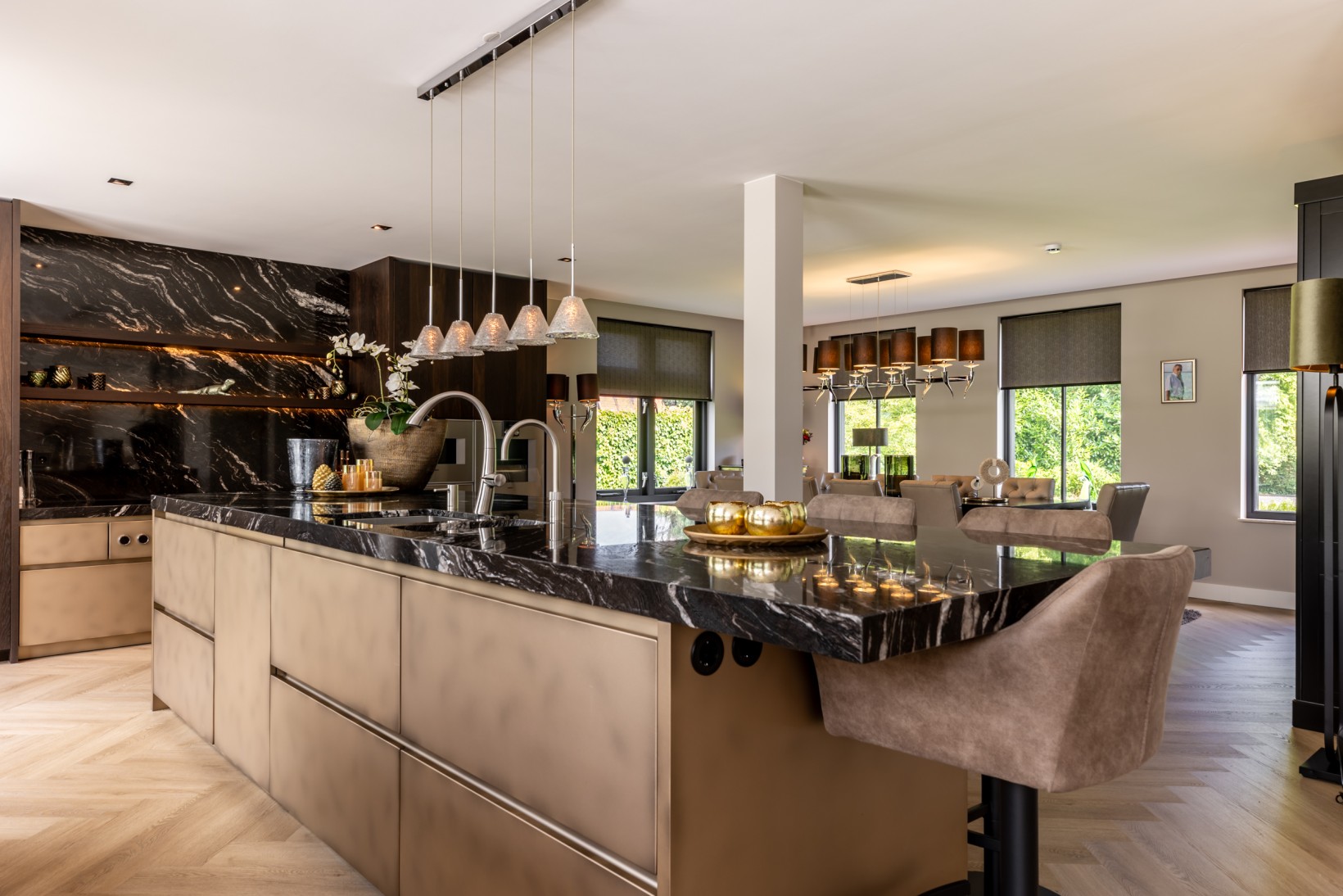 Vrijstaande woning te koop: Molendijk 8, Oostvoorne