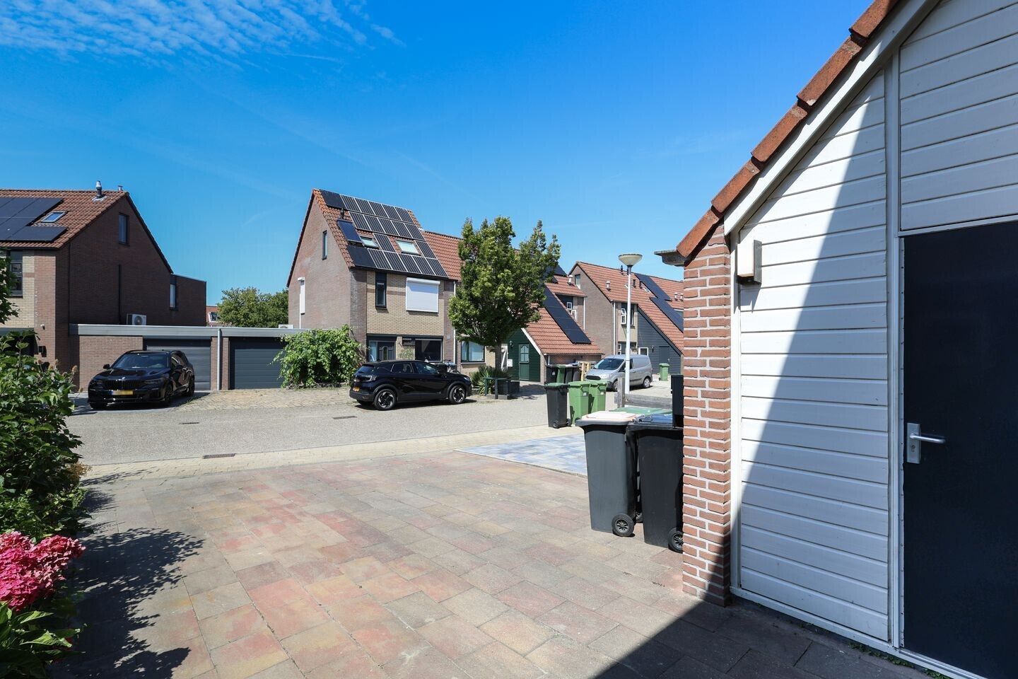 Tussenwoning te koop: Kruisbooglaan 72, Oostvoorne