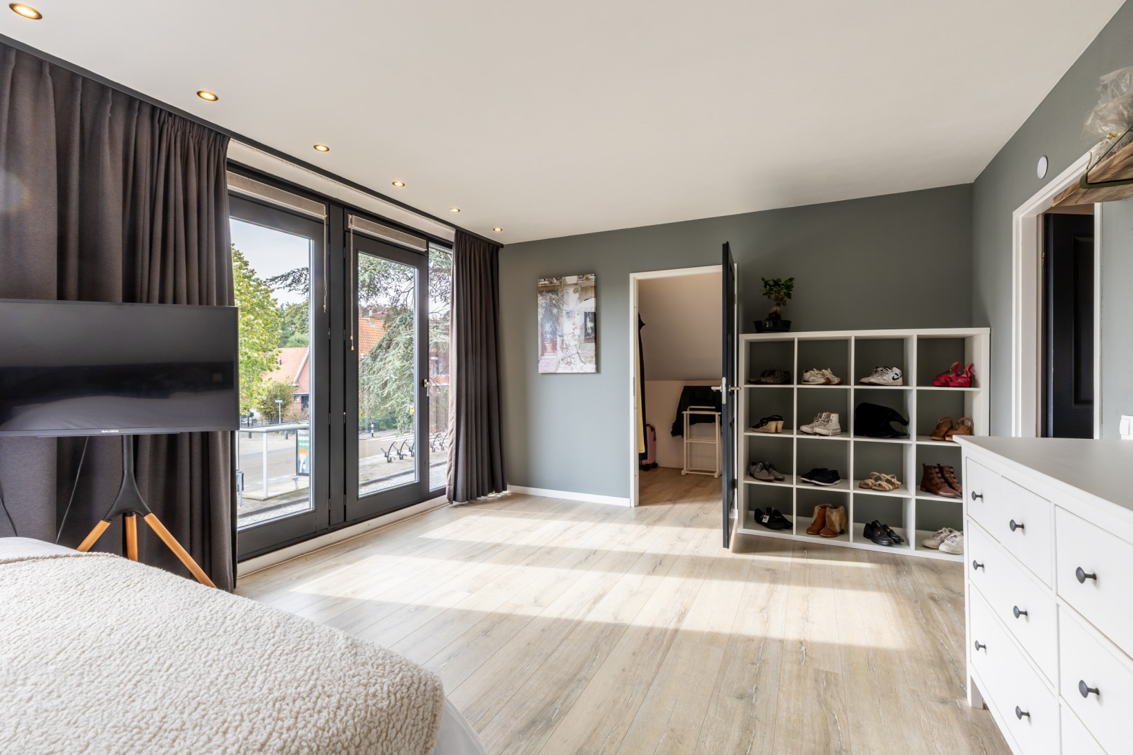 Vrijstaande woning te koop: Voorweg 42, Oostvoorne