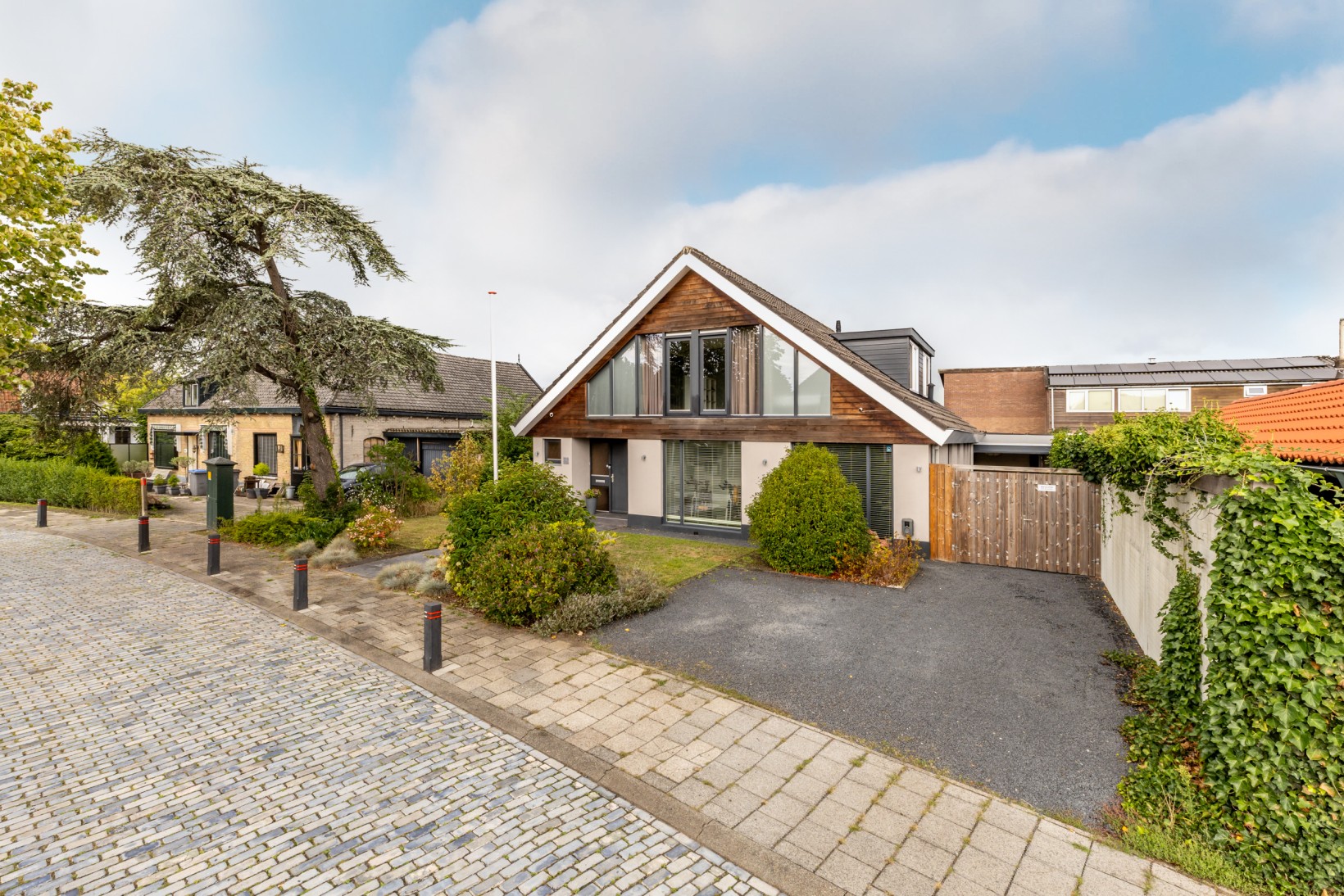 Vrijstaande woning te koop: Voorweg 42, Oostvoorne