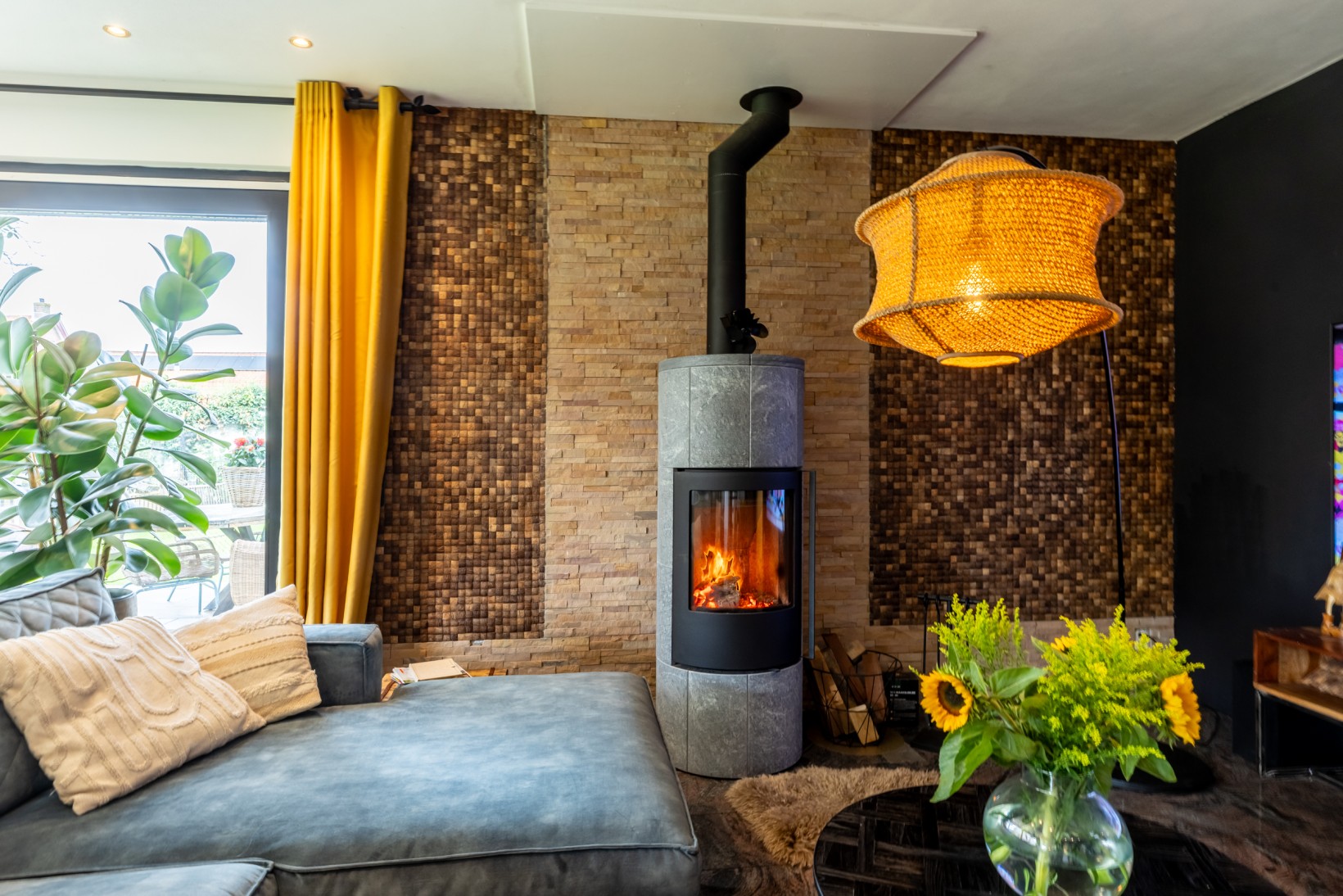 Vrijstaande woning te koop: Voorweg 42, Oostvoorne