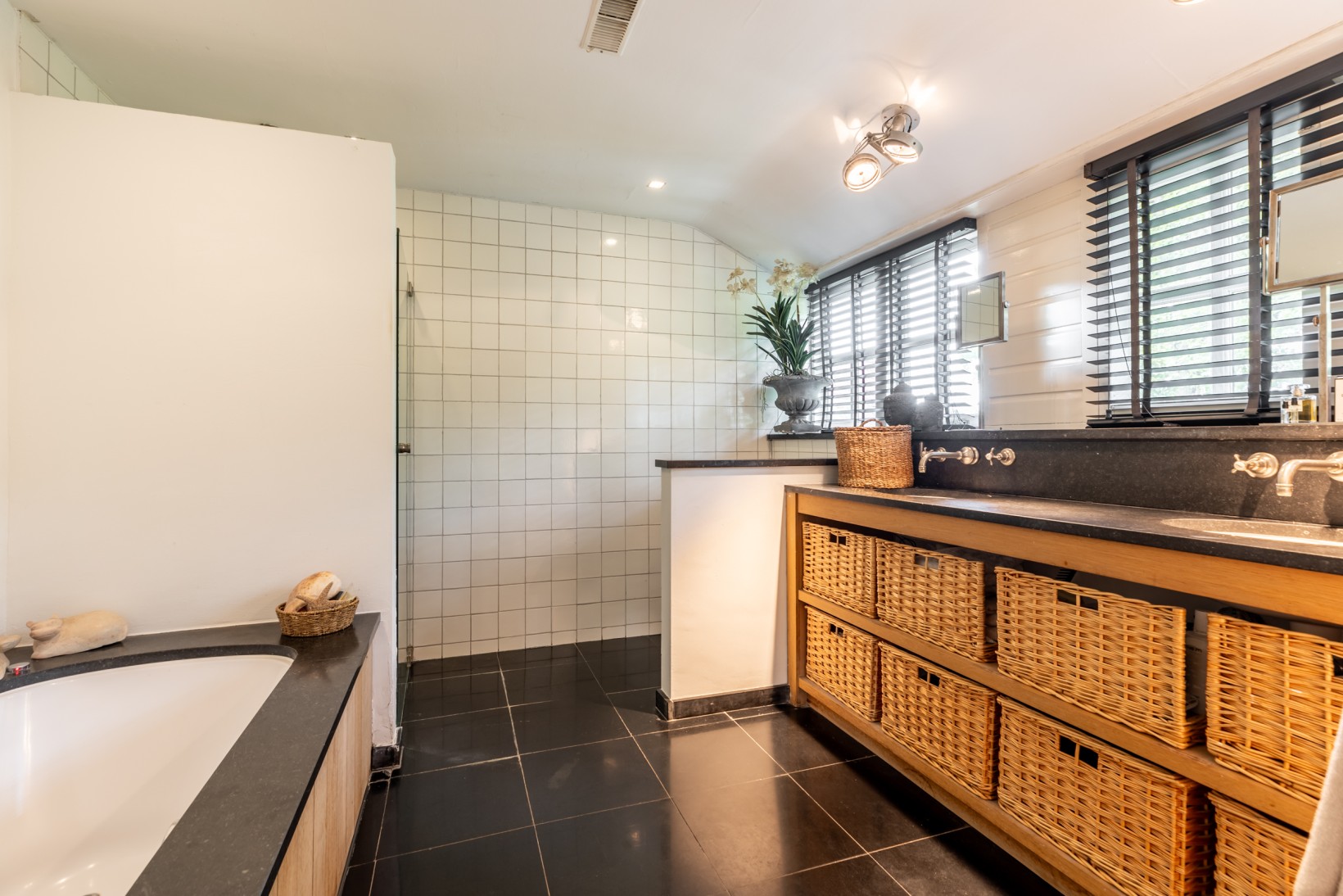 Vrijstaande woning te koop: Kruislaan 1A, Oostvoorne