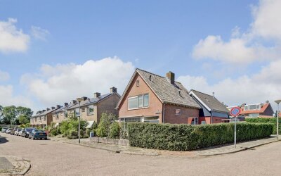 H v Andelstraat 1