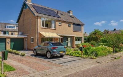 J v d Woudestraat 10