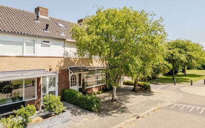 v Leijdenstraat 16