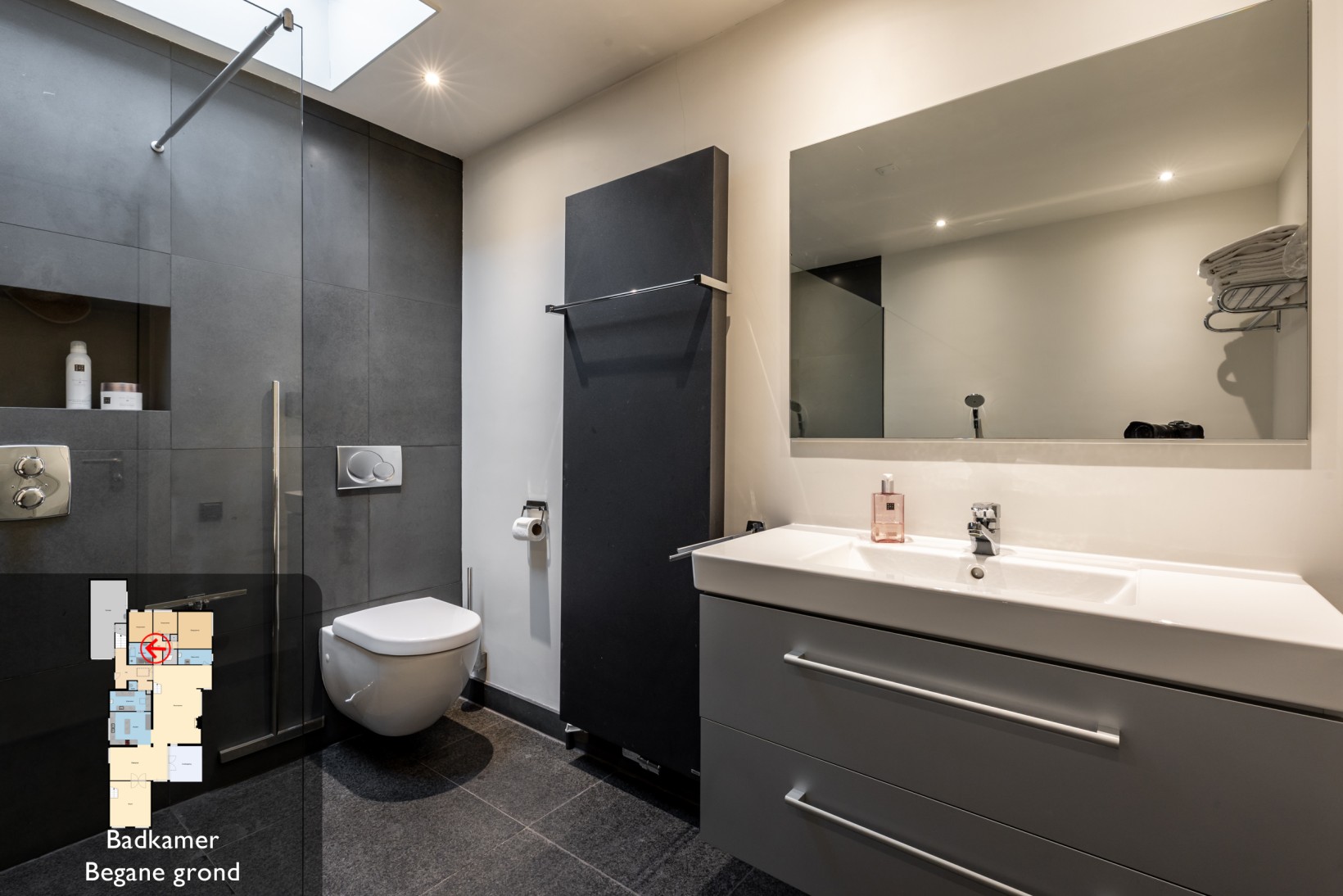 Vrijstaande woning te koop: Dwarsweg 14, Rockanje