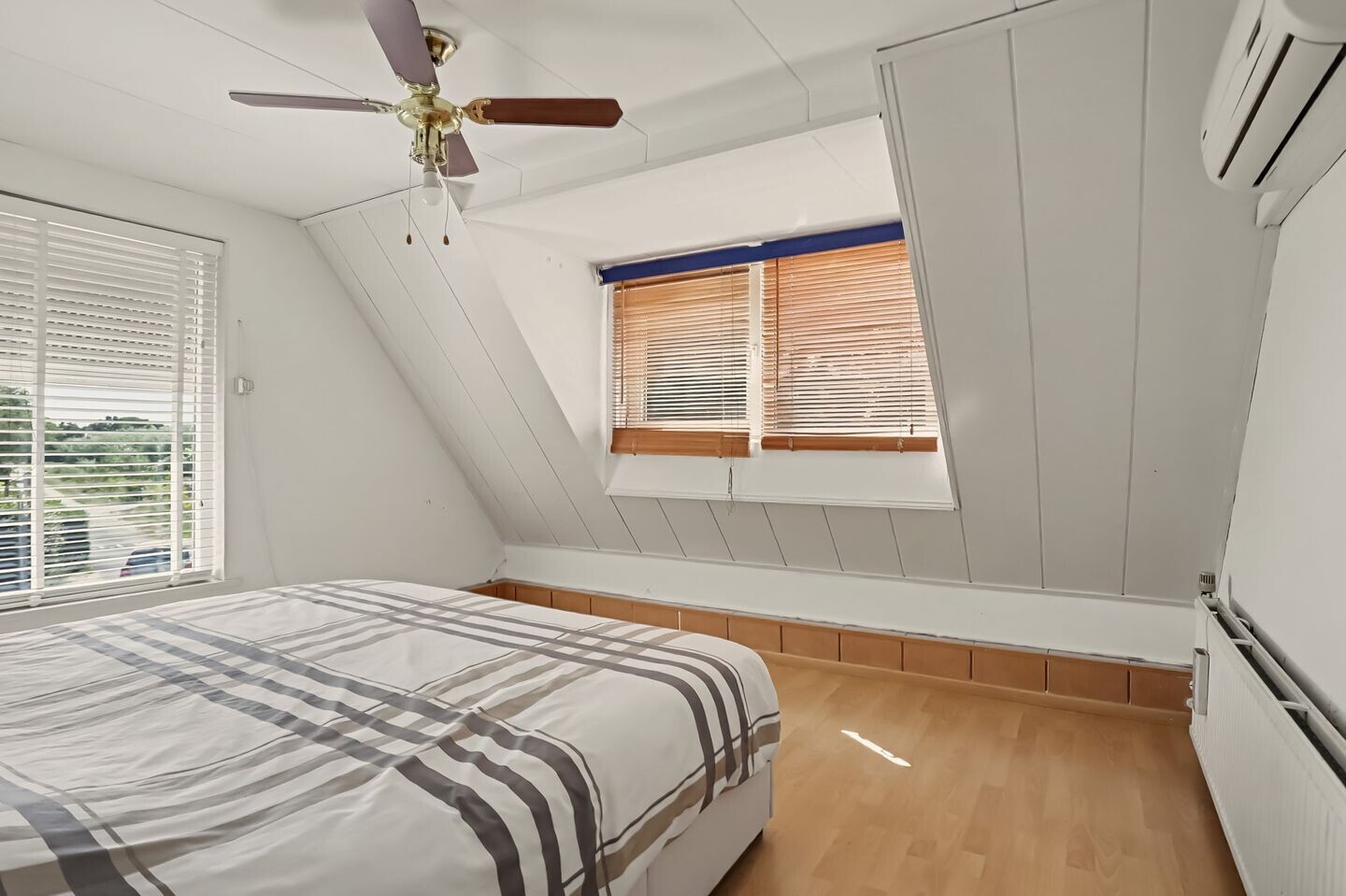 Vrijstaande woning te koop: Heveringseweg 12, Rockanje
