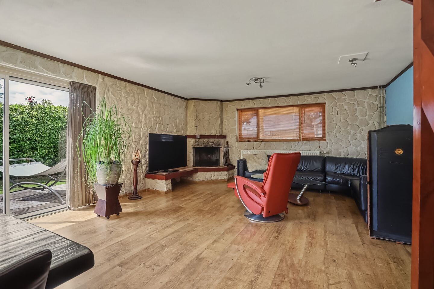 Vrijstaande woning te koop: Heveringseweg 12, Rockanje