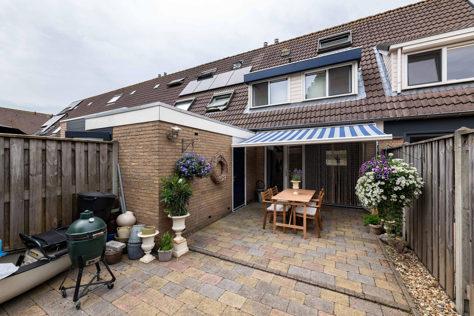Tussenwoning te koop: Julianalaan 43, Zwartewaal