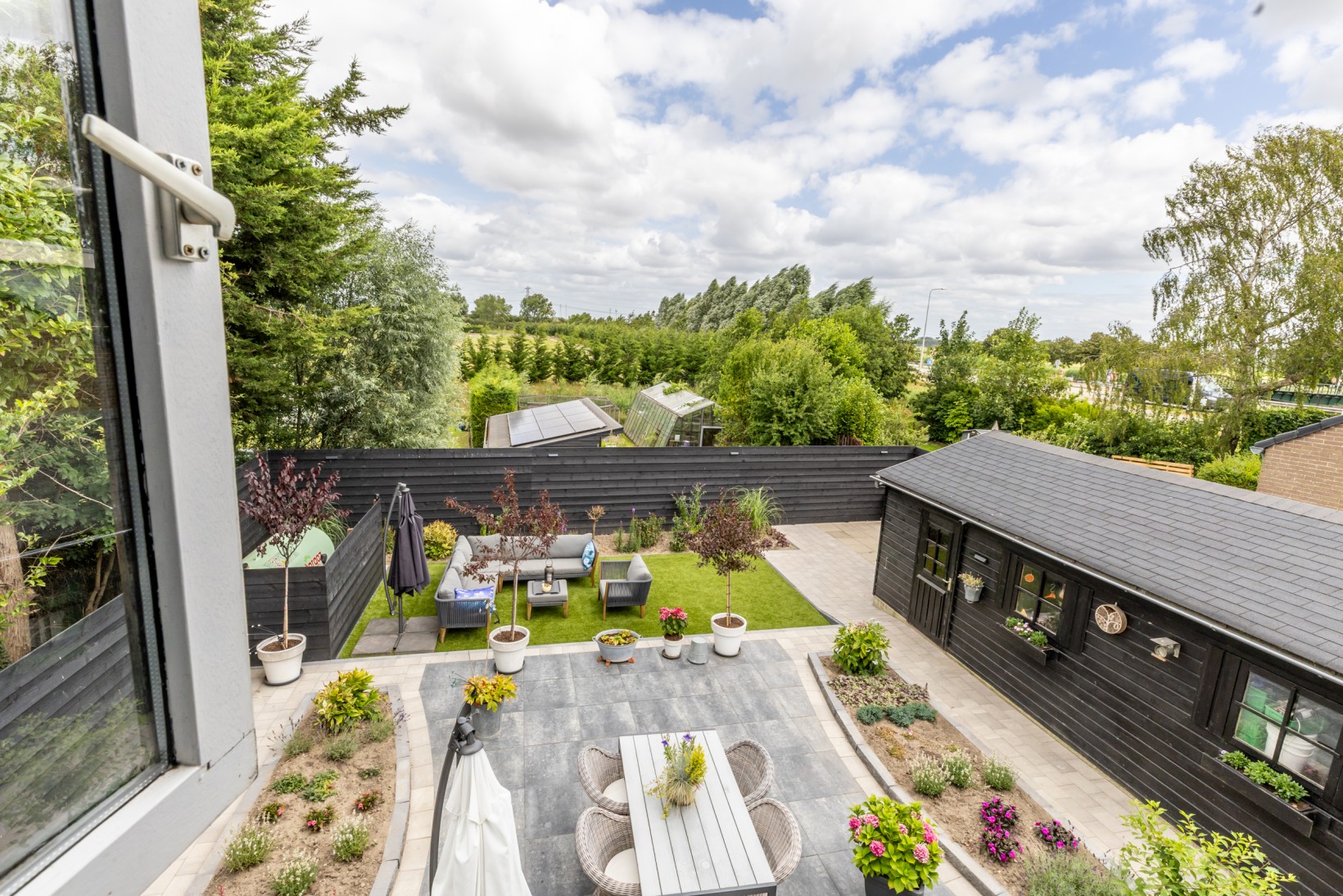 Vrijstaande woning te koop: Rijswaardsedijk 17, Zwartewaal