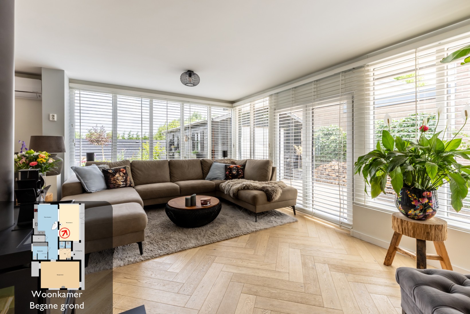 Vrijstaande woning te koop: Rijswaardsedijk 17, Zwartewaal