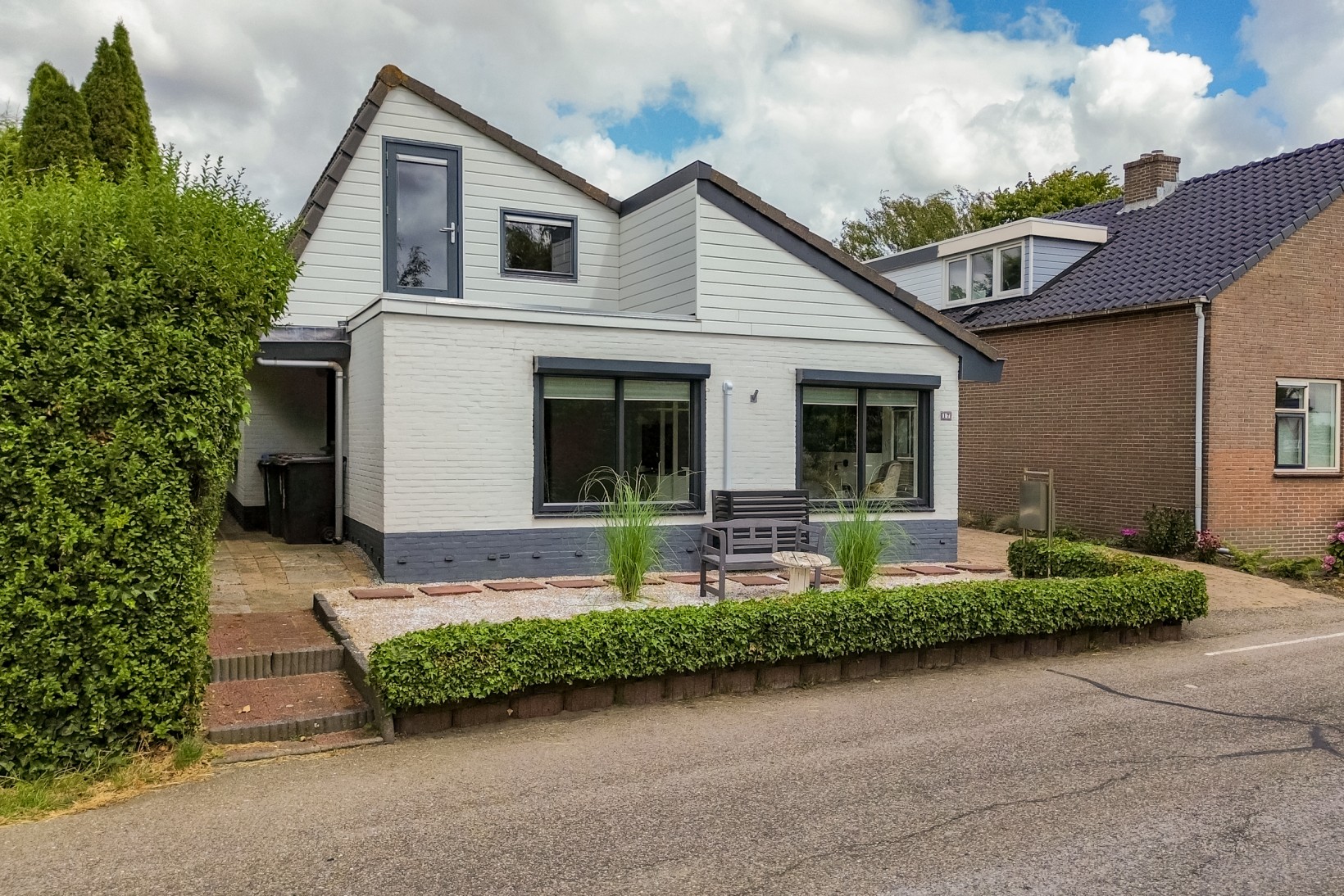 Vrijstaande woning te koop: Rijswaardsedijk 17, Zwartewaal