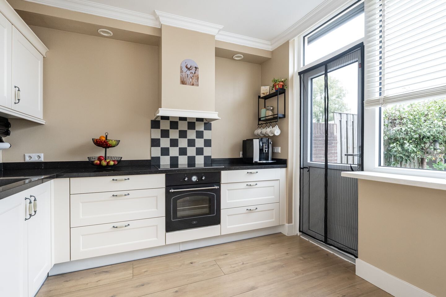 Tussenwoning te koop: Doetinchemsestraat 39, Middelharnis