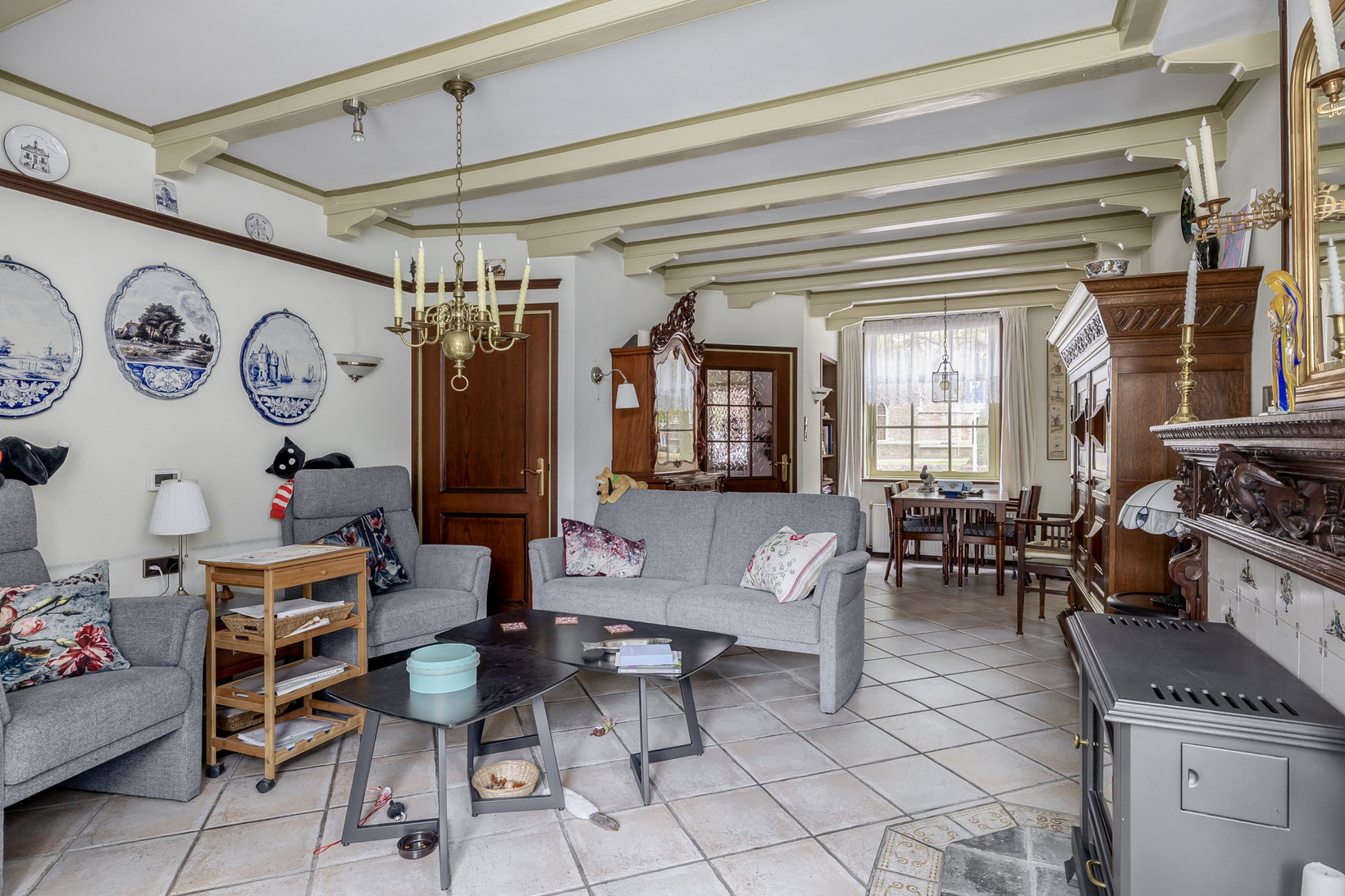 Tussenwoning te koop: Ring 38, Middelharnis