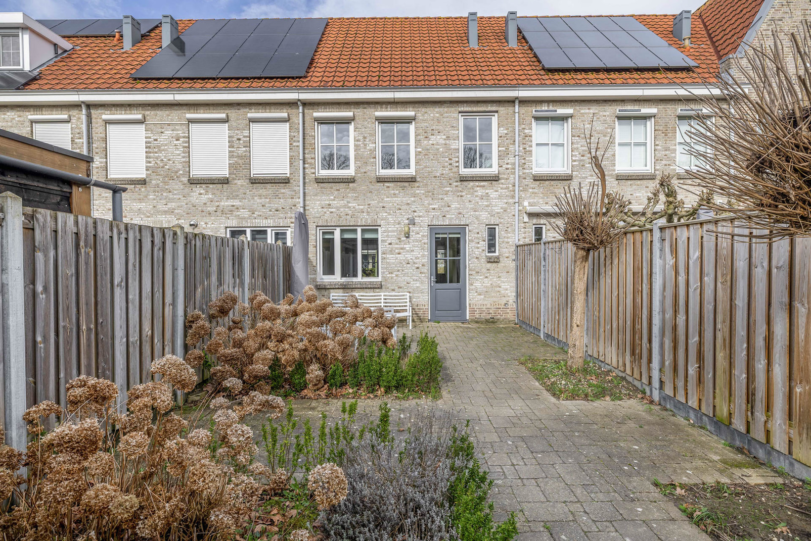 Tussenwoning te koop: Singelkade 80, Middelharnis