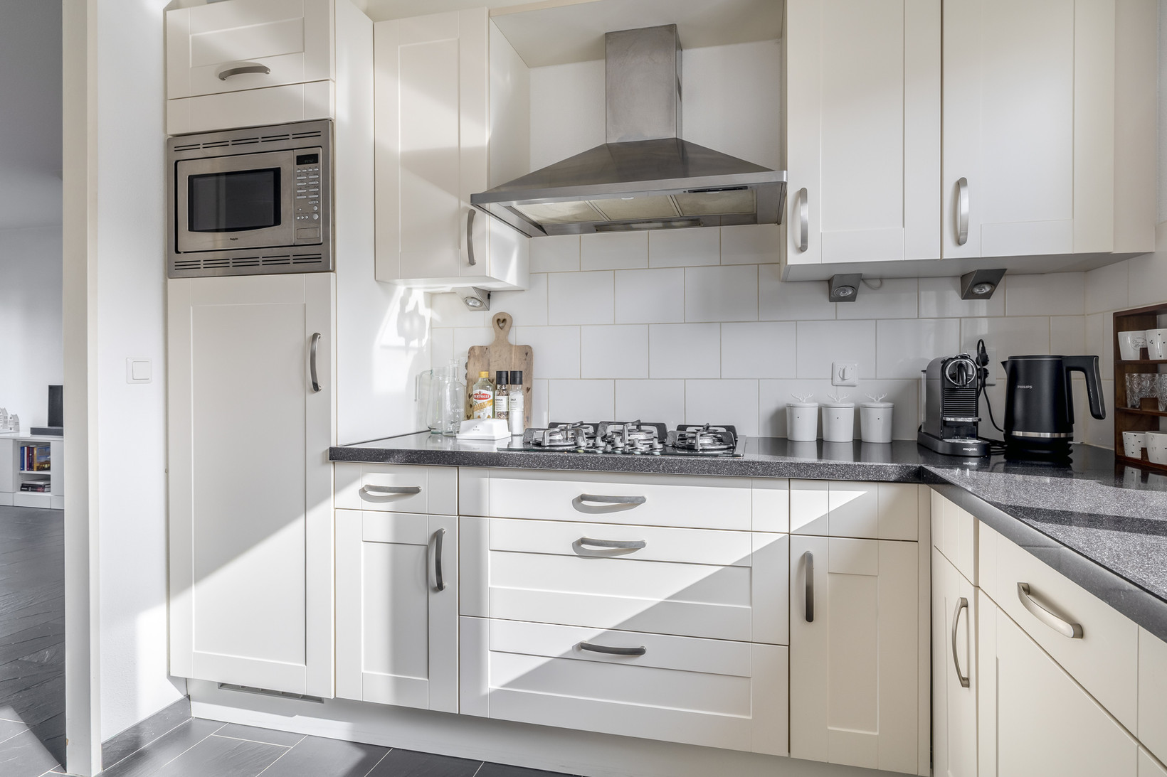 Tussenwoning te koop: Singelkade 80, Middelharnis
