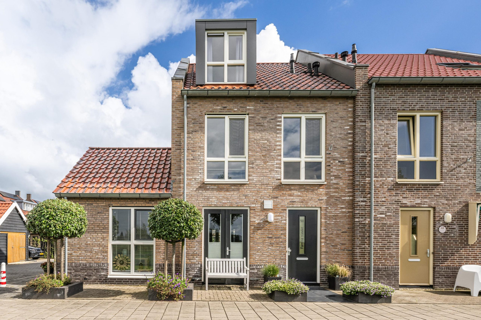 Hoekwoning te koop: Buitenring 50, Middelharnis
