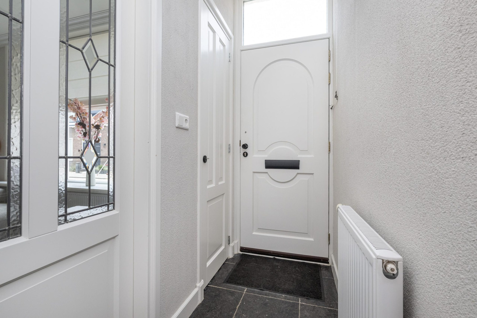 Tussenwoning te koop: Dirk Bosstraat 18, Middelharnis