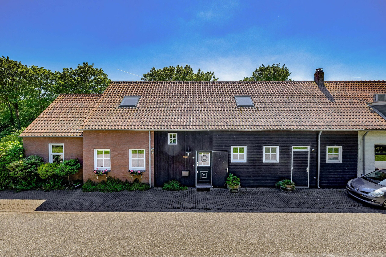 Twee-onder-één-kap te koop: Westdijk 21, Nieuwe-Tonge