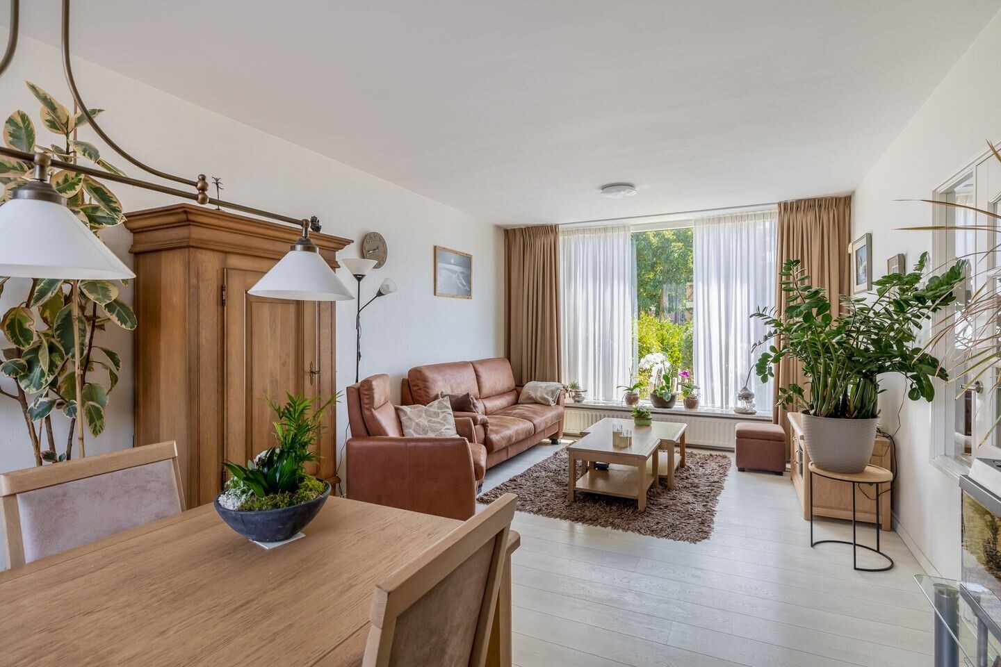 Hoekwoning te koop: Hertog Jan van Beierenlaan 37, Nieuwe-Tonge