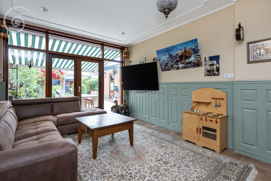 Tussenwoning te koop: Voorstraat 38, Sommelsdijk